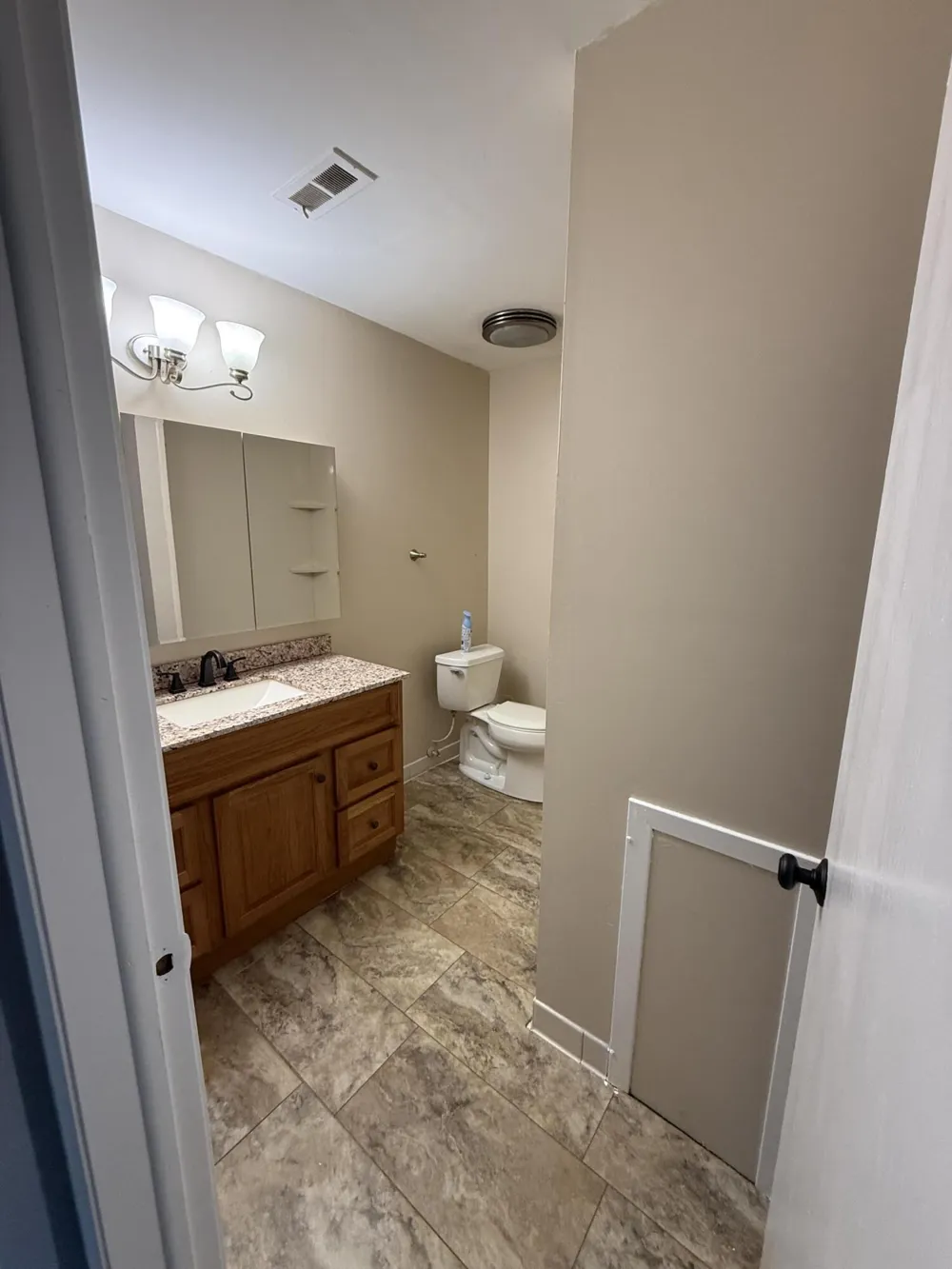 7708 Manor Circle #Apt 103 Westland City, MI 48185