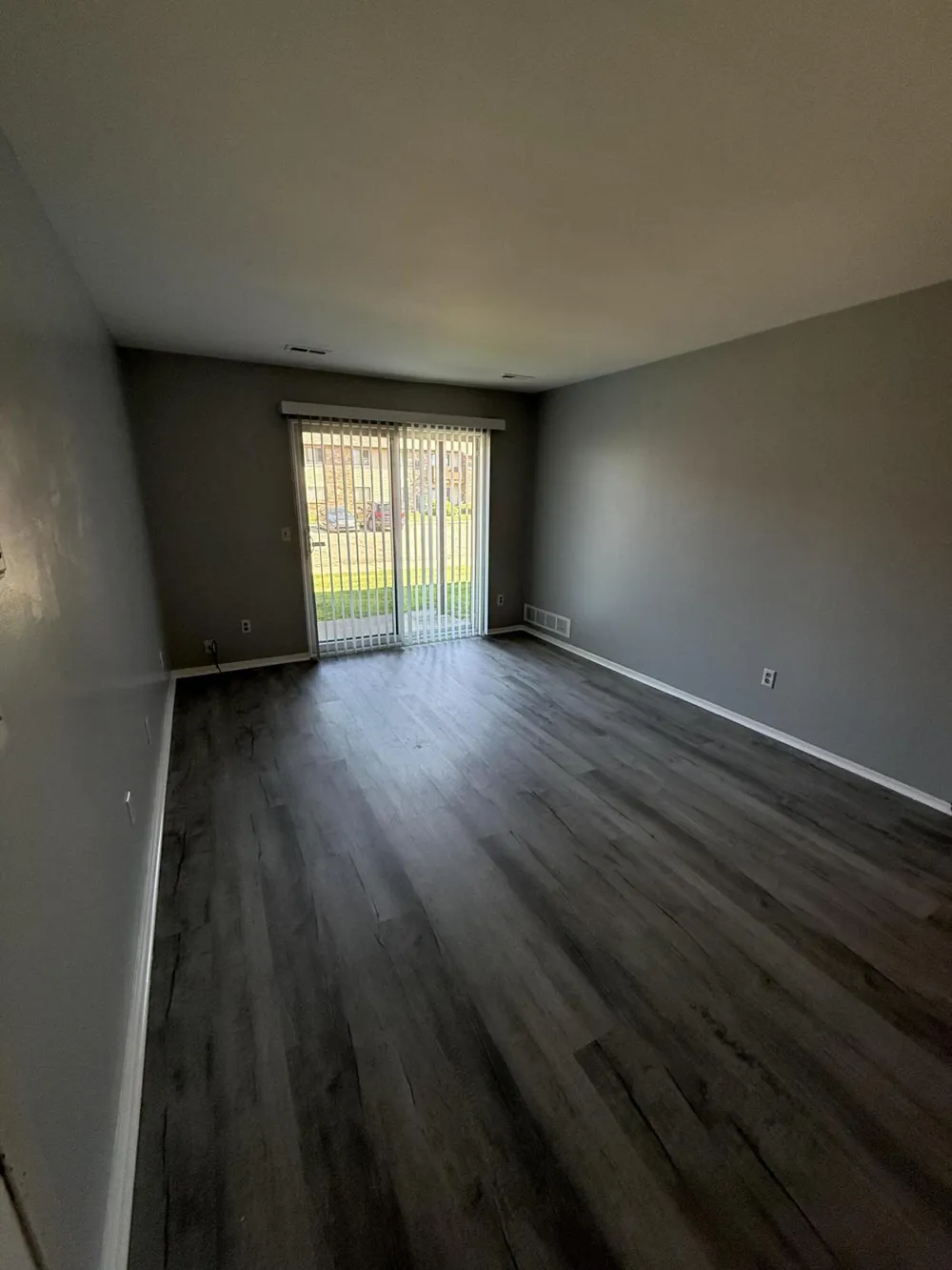 7708 Manor Circle #Apt 103 Westland City, MI 48185