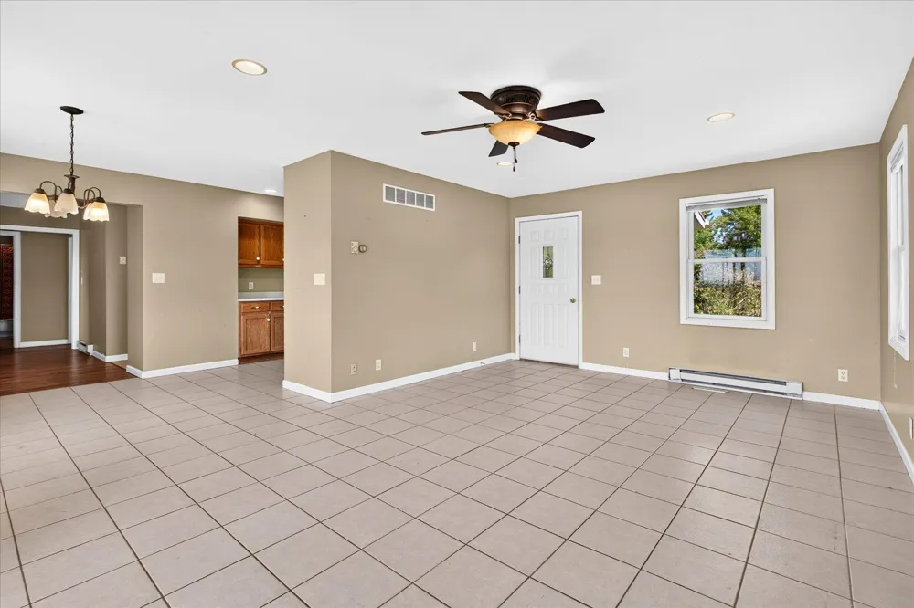 6859 Kruger Road Three Oaks Township, MI 49128
