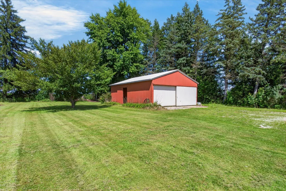 6859 Kruger Road Three Oaks Township, MI 49128