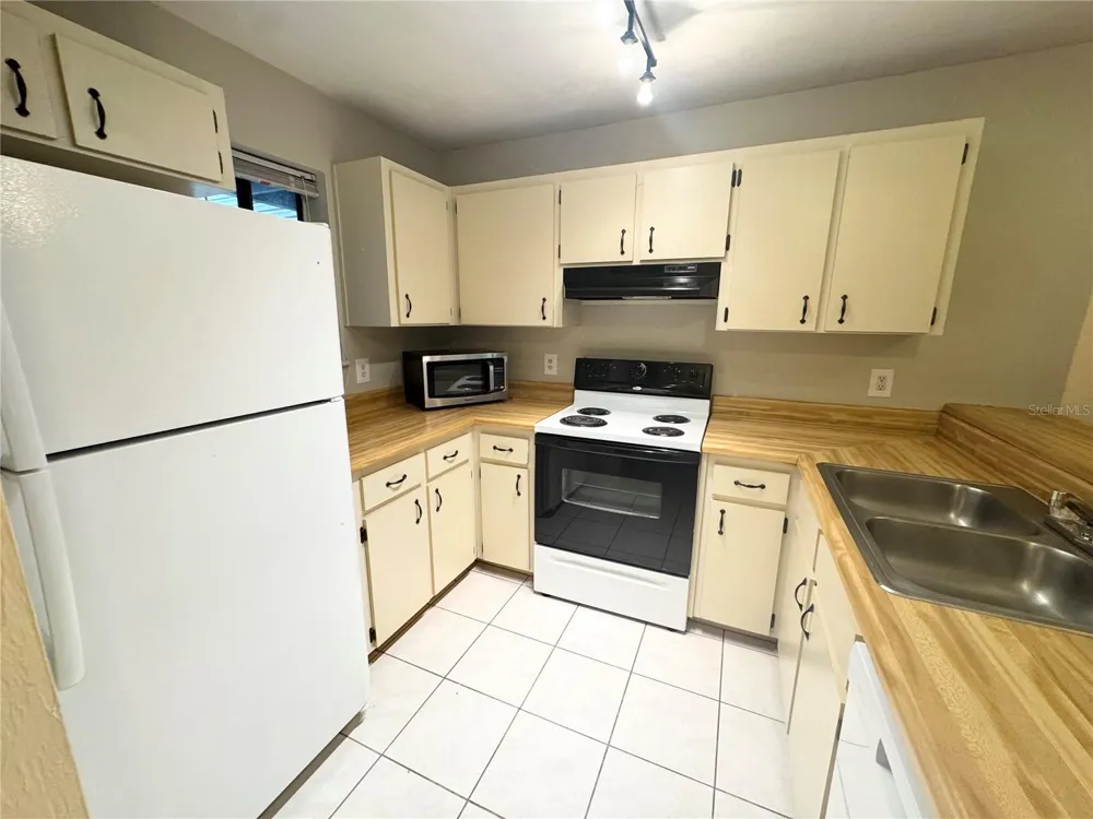 109 SE 16TH AVENUE #Q101 Gainesville, FL 32601