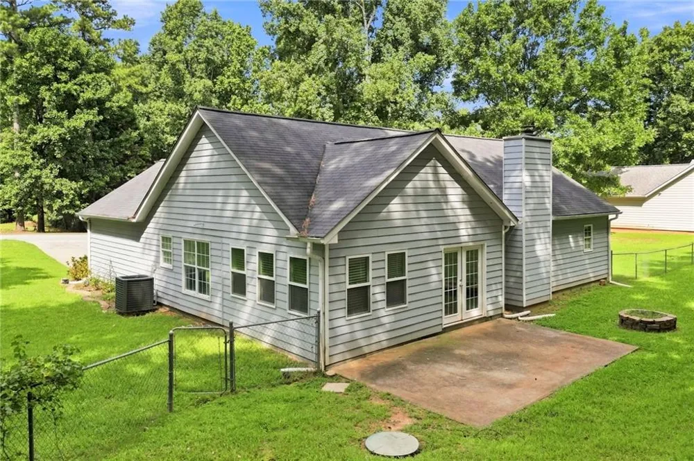 750 Flintlock Drive Dacula, GA 30019