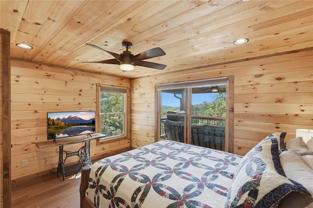 175 Stuart Drive Drive Mineral Bluff, GA 30559