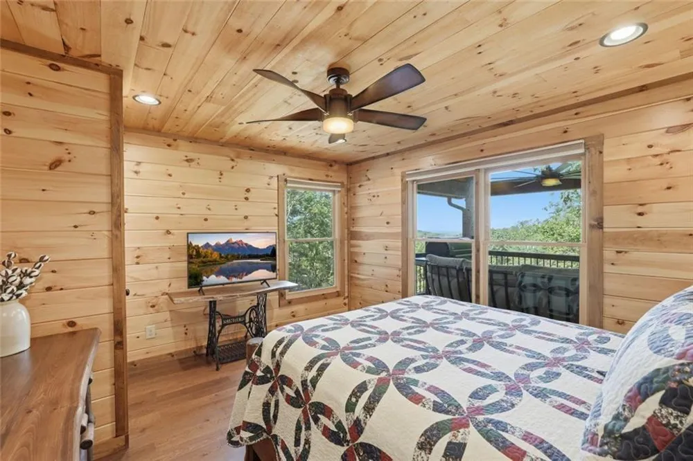 175 Stuart Drive Drive Mineral Bluff, GA 30559