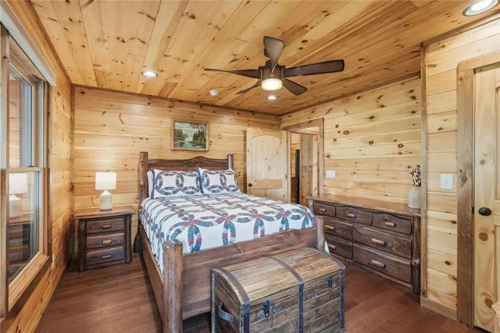 175 Stuart Drive Drive Mineral Bluff, GA 30559