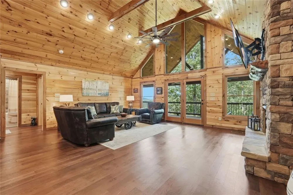 175 Stuart Drive Drive Mineral Bluff, GA 30559