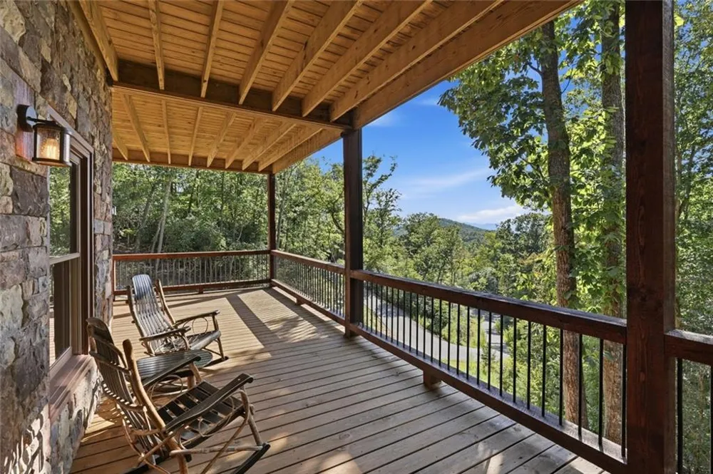 175 Stuart Drive Drive Mineral Bluff, GA 30559