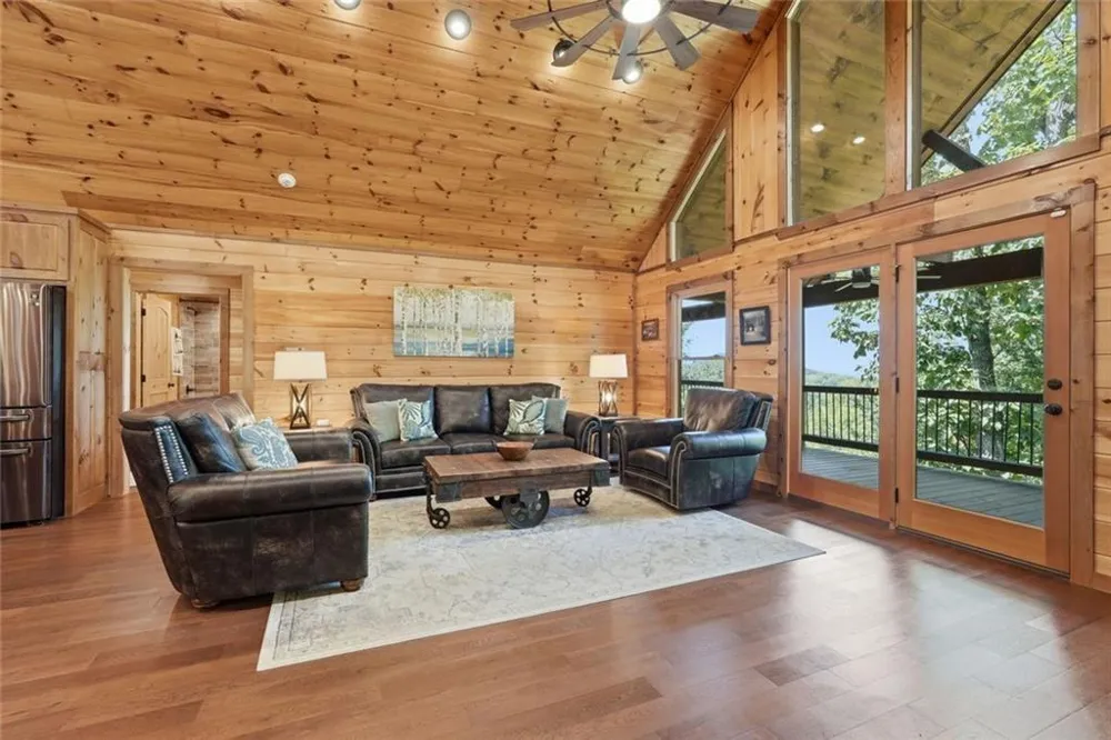 175 Stuart Drive Drive Mineral Bluff, GA 30559