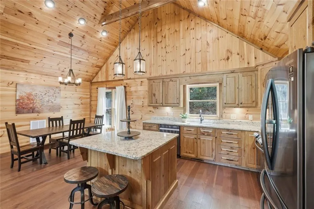 175 Stuart Drive Drive Mineral Bluff, GA 30559
