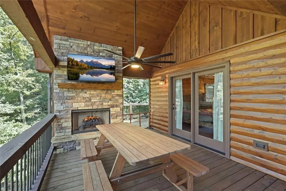 175 Stuart Drive Drive Mineral Bluff, GA 30559