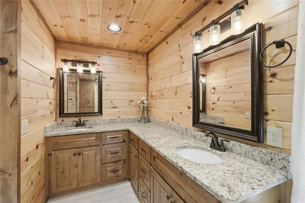 175 Stuart Drive Drive Mineral Bluff, GA 30559