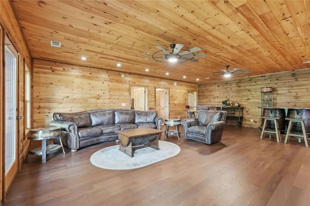 175 Stuart Drive Drive Mineral Bluff, GA 30559