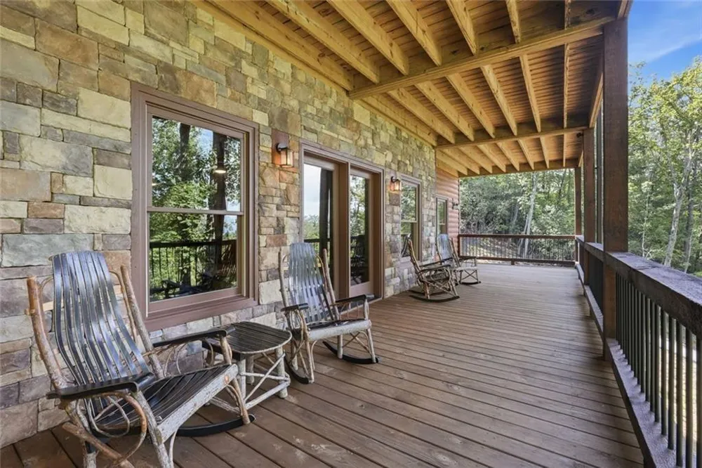 175 Stuart Drive Drive Mineral Bluff, GA 30559