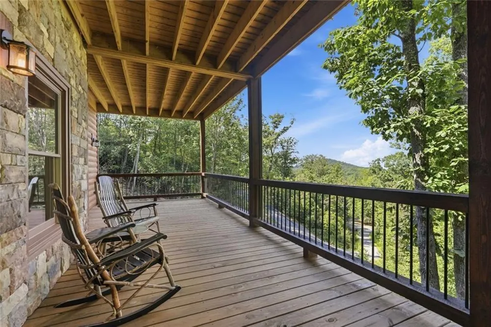 175 Stuart Drive Drive Mineral Bluff, GA 30559