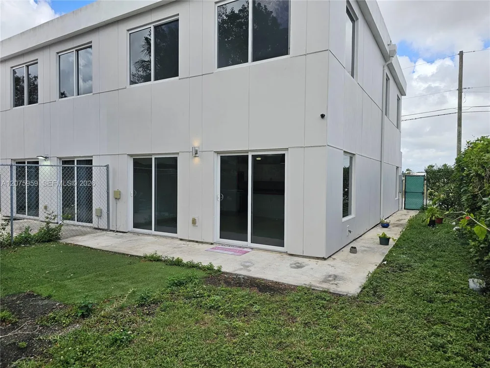 13660 SW 260th St Homestead, FL 33032