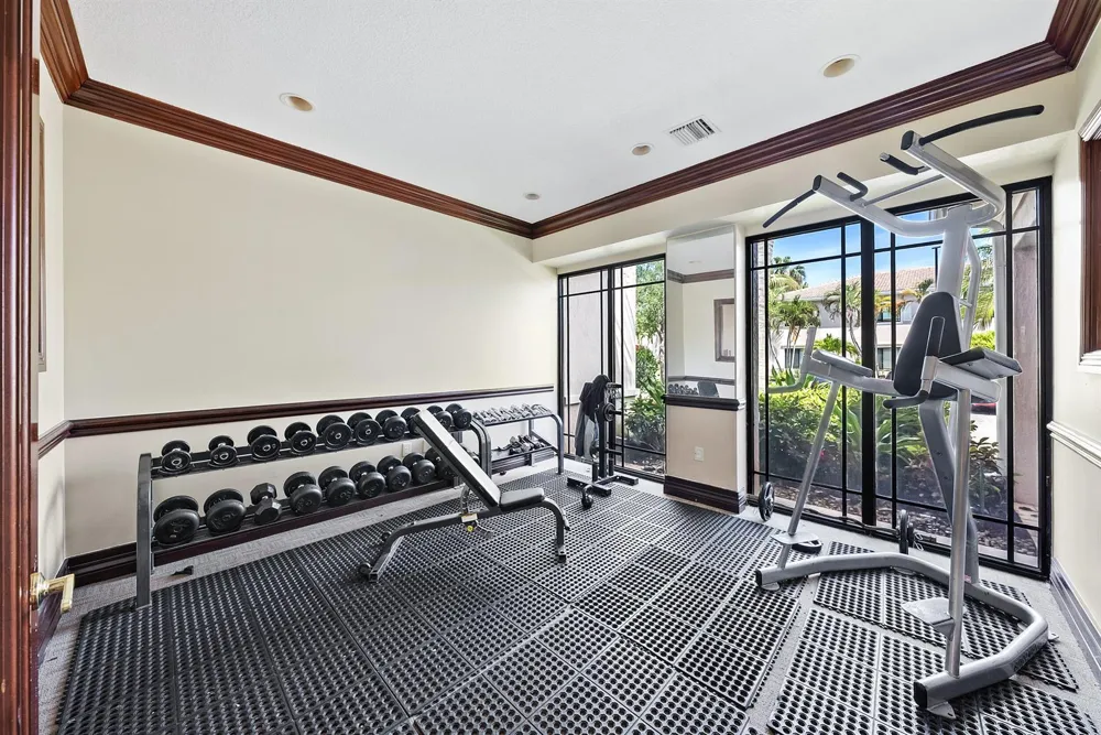 2807 VERONIA DRIVE #108 Palm Beach Gardens, FL 33410