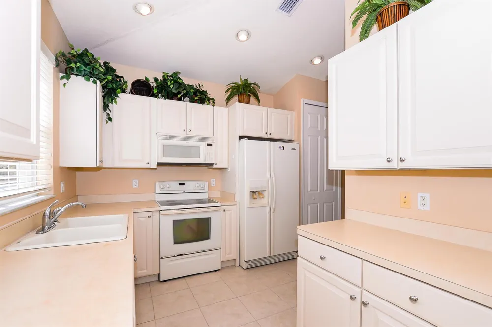 8190 MULLIGAN CIRCLE Port St. Lucie, FL 34986