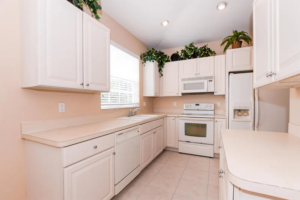 8190 MULLIGAN CIRCLE Port St. Lucie, FL 34986