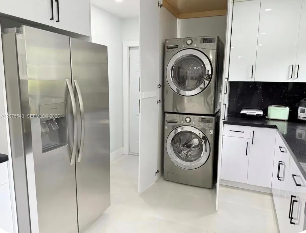119 NW 85 st #1 Miami, FL 33150