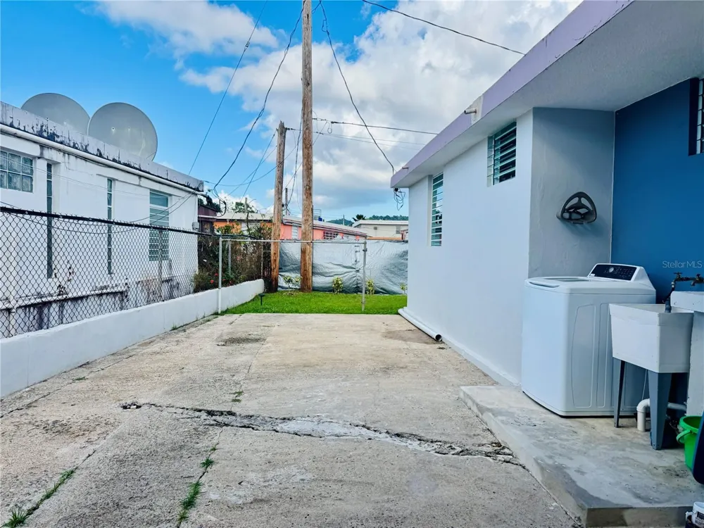 22 CLL SANTA ANA Caguas, PR 00727