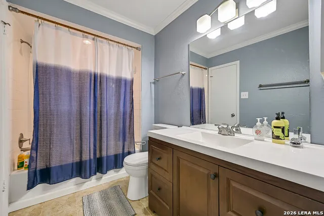 3220 69TH ST #APT J6 Galveston, TX 77551