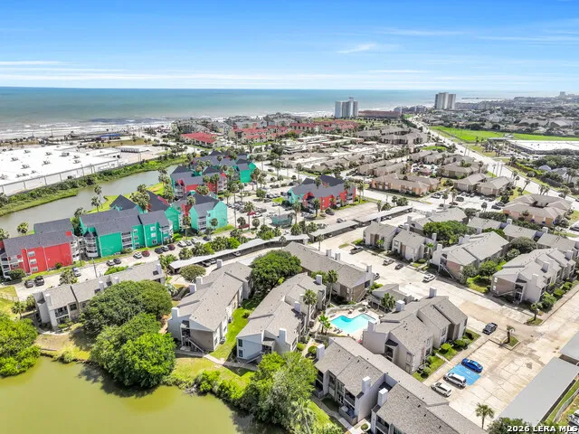 3220 69TH ST #APT J6 Galveston, TX 77551