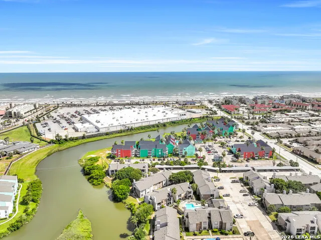 3220 69TH ST #APT J6 Galveston, TX 77551