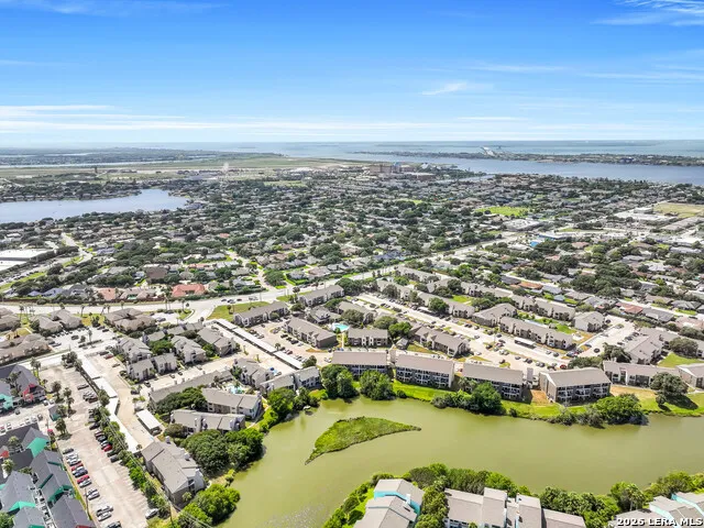 3220 69TH ST #APT J6 Galveston, TX 77551