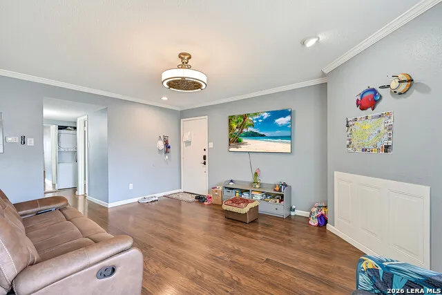 3220 69TH ST #APT J6 Galveston, TX 77551