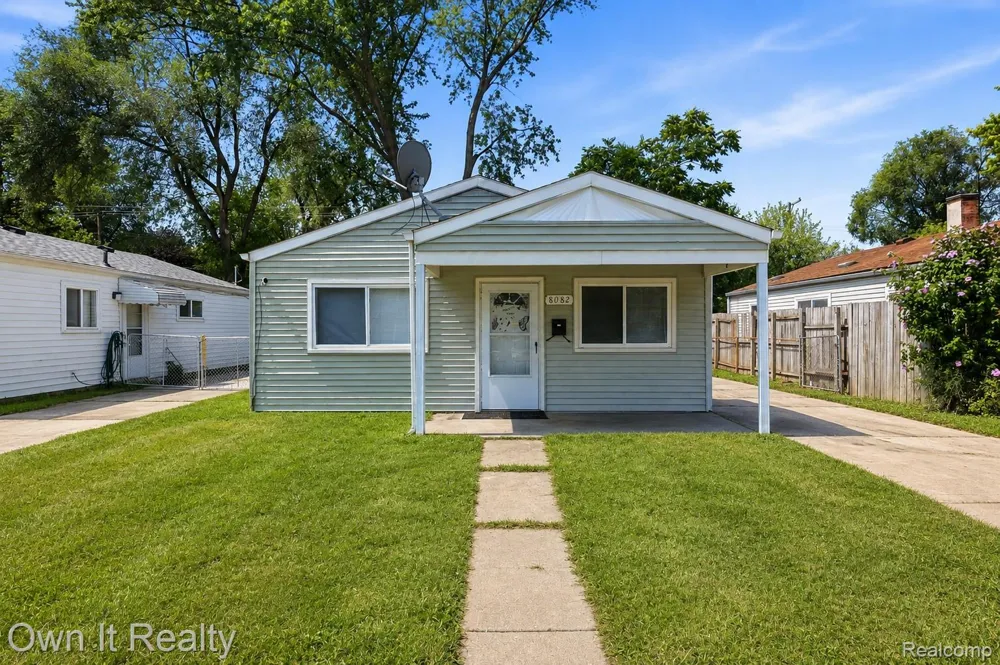 8082 Robert Street Taylor City, MI 48180