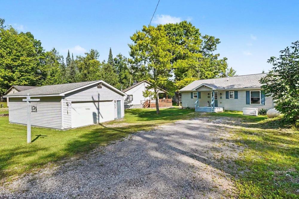 4422 S Sunset Drive Curtis Township, MI 48737