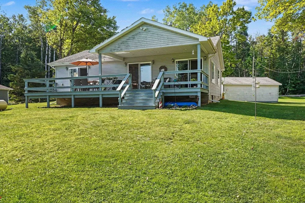 4422 S Sunset Drive Curtis Township, MI 48737