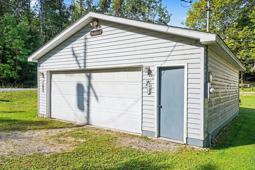 4422 S Sunset Drive Curtis Township, MI 48737