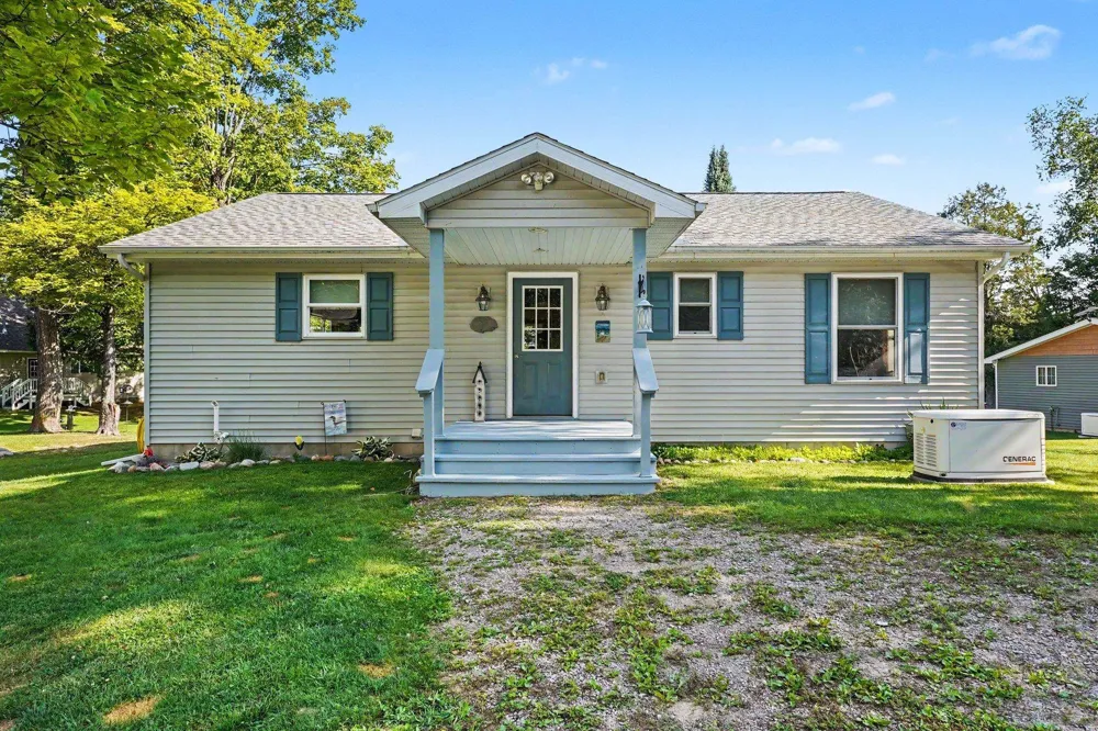 4422 S Sunset Drive Curtis Township, MI 48737
