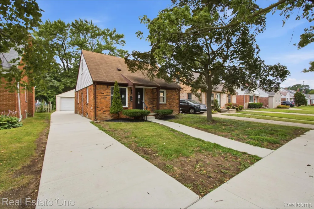 6953 Vernon Street Dearborn Heights City, MI 48127