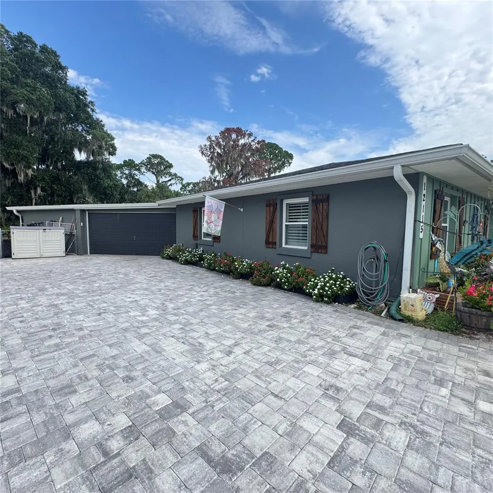 12115 VIRGINIA DRIVE Leesburg, FL 34788