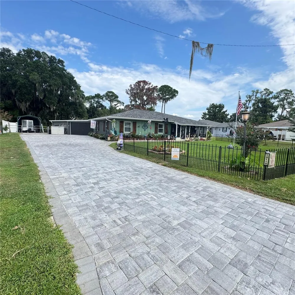 12115 VIRGINIA DRIVE Leesburg, FL 34788
