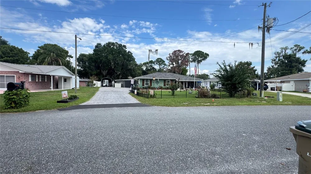 12115 VIRGINIA DRIVE Leesburg, FL 34788