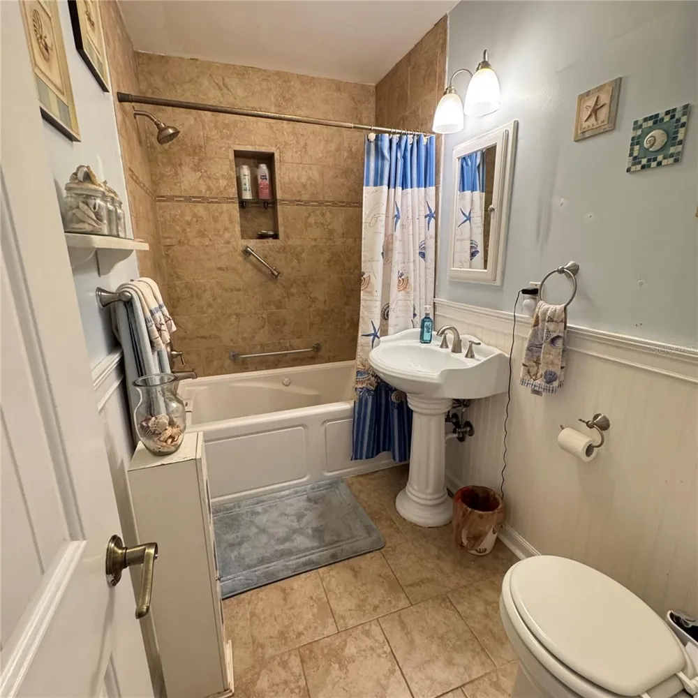 12115 VIRGINIA DRIVE Leesburg, FL 34788