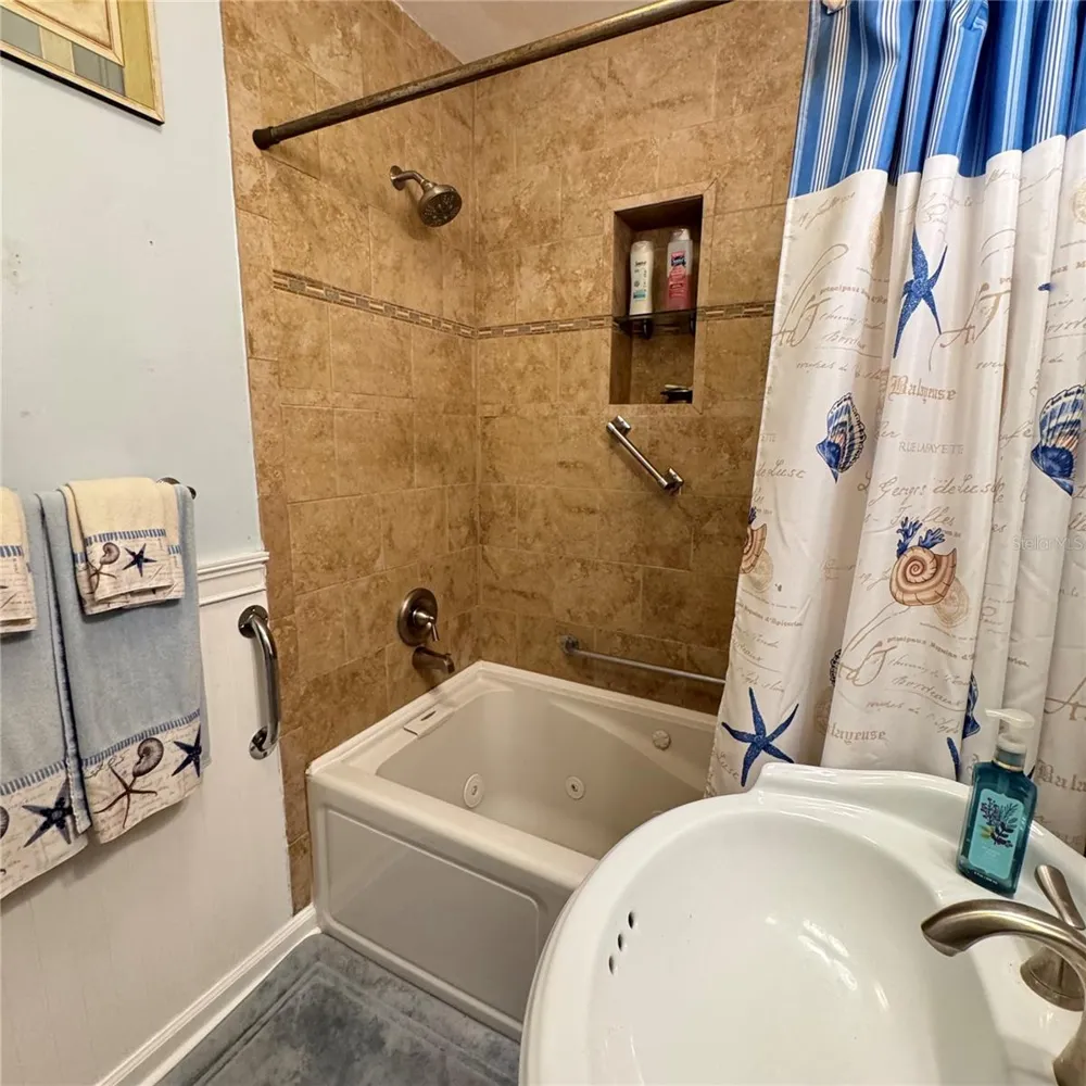 12115 VIRGINIA DRIVE Leesburg, FL 34788