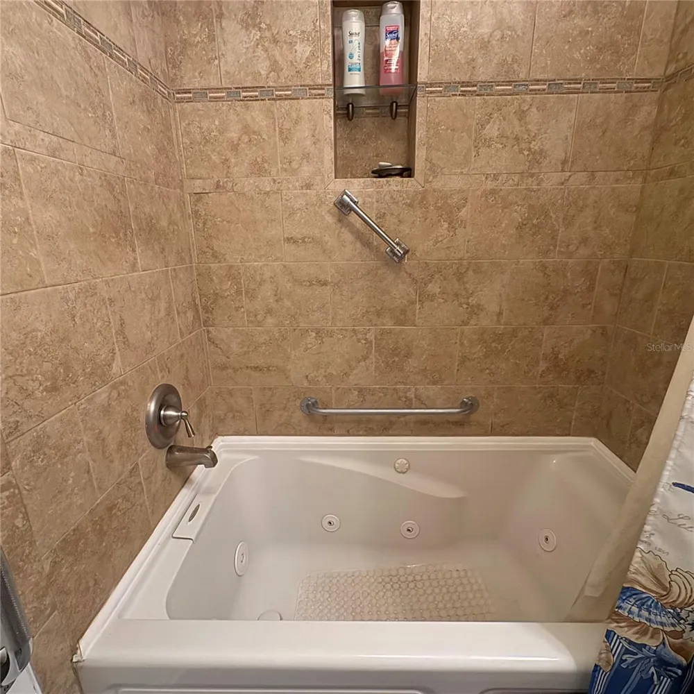 12115 VIRGINIA DRIVE Leesburg, FL 34788