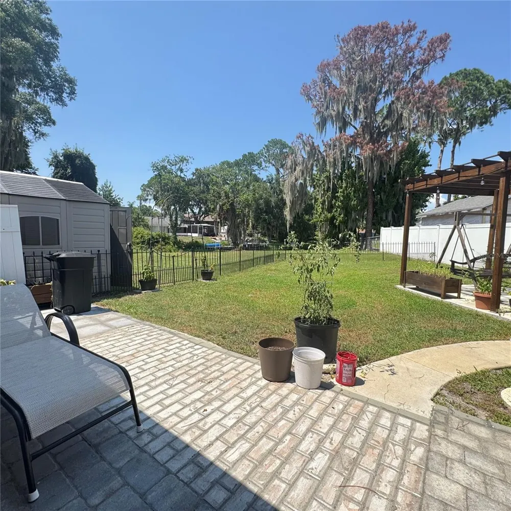 12115 VIRGINIA DRIVE Leesburg, FL 34788