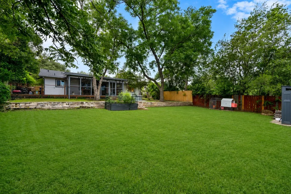 5804 Gloucester Lane Austin, TX 78723