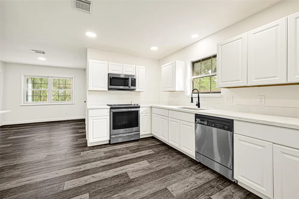 1711 Big Horn Drive Houston, TX 77090