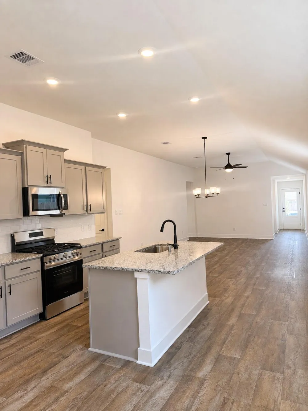9316 Hard Rock Road Conroe, TX 77303