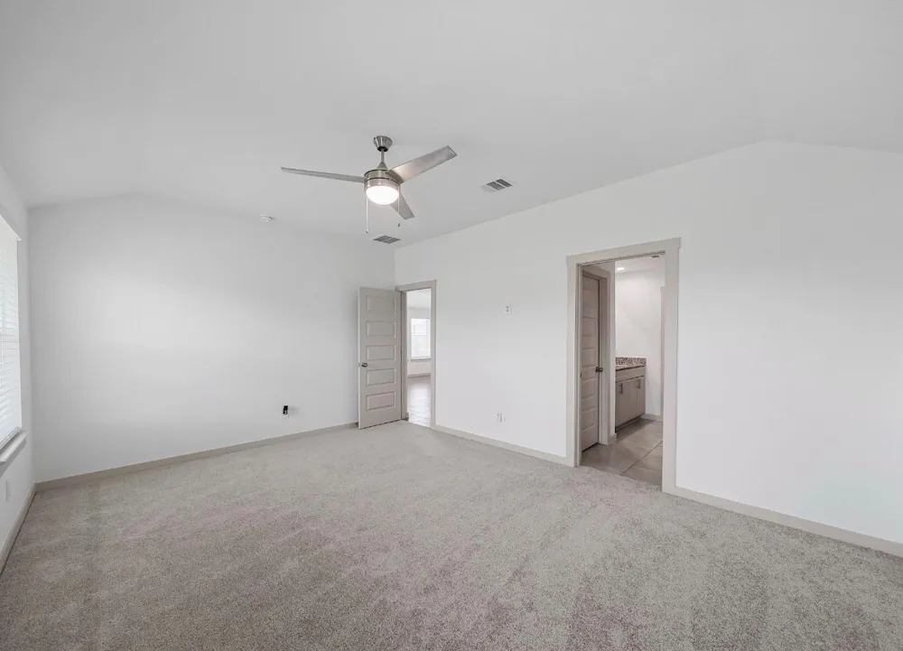 5002 Natchez Trace Arcola, TX 77545