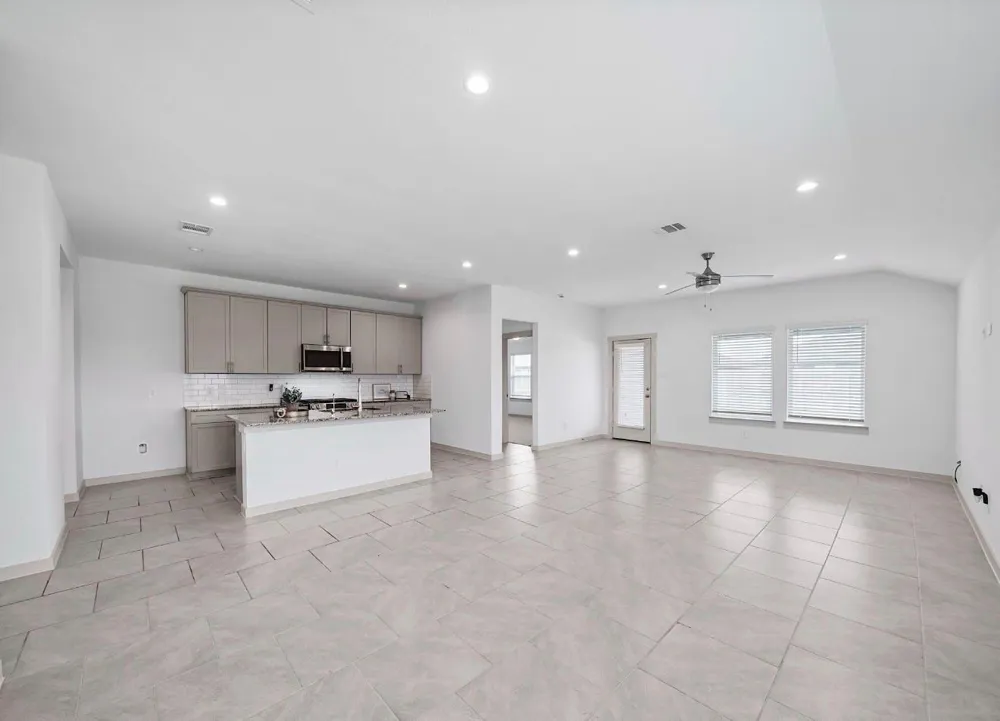 5002 Natchez Trace Arcola, TX 77545