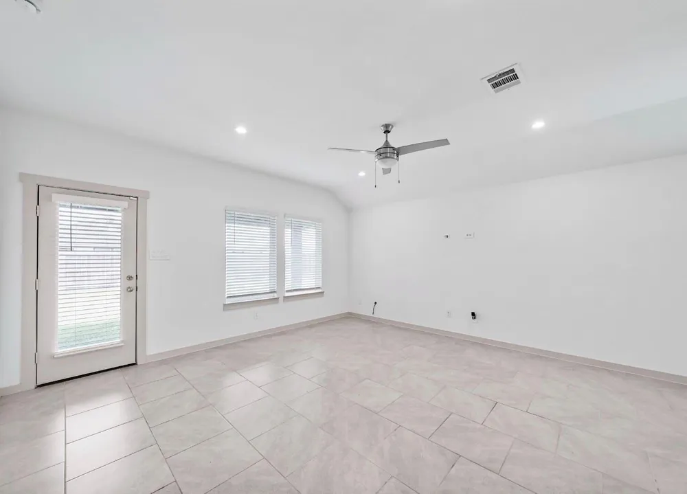 5002 Natchez Trace Arcola, TX 77545