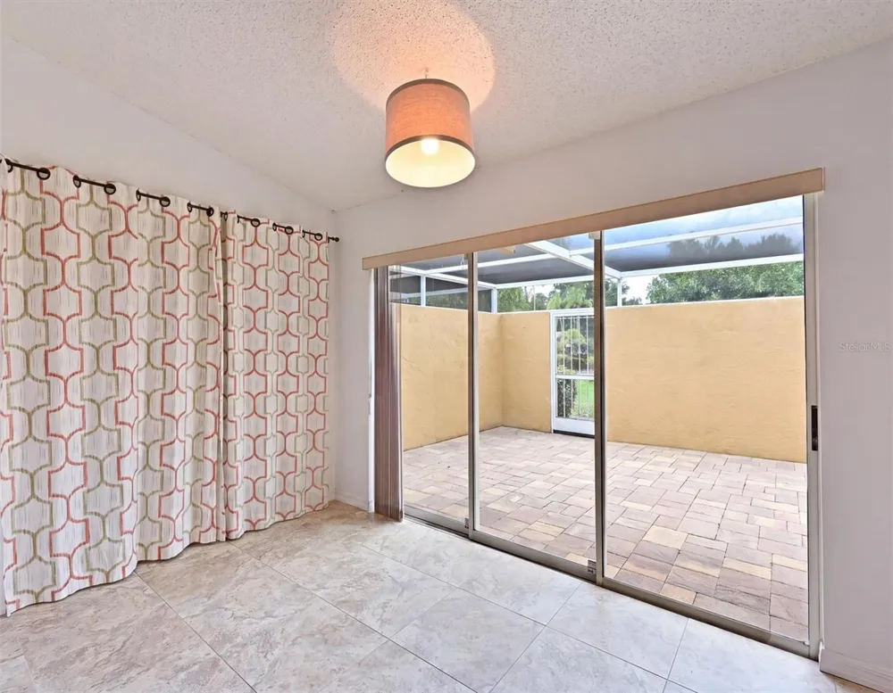 5506 37TH STREET E #4 Bradenton, FL 34203