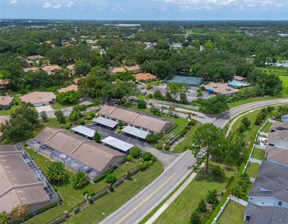 5506 37TH STREET E #4 Bradenton, FL 34203